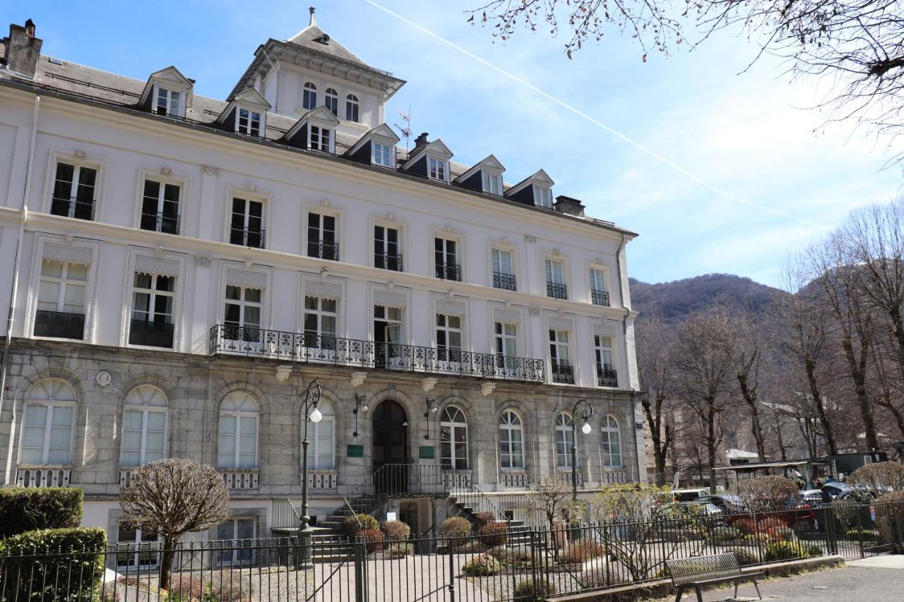 Apartamento Le Palais D'Etigny Bagnères-de-Luchon Exterior foto